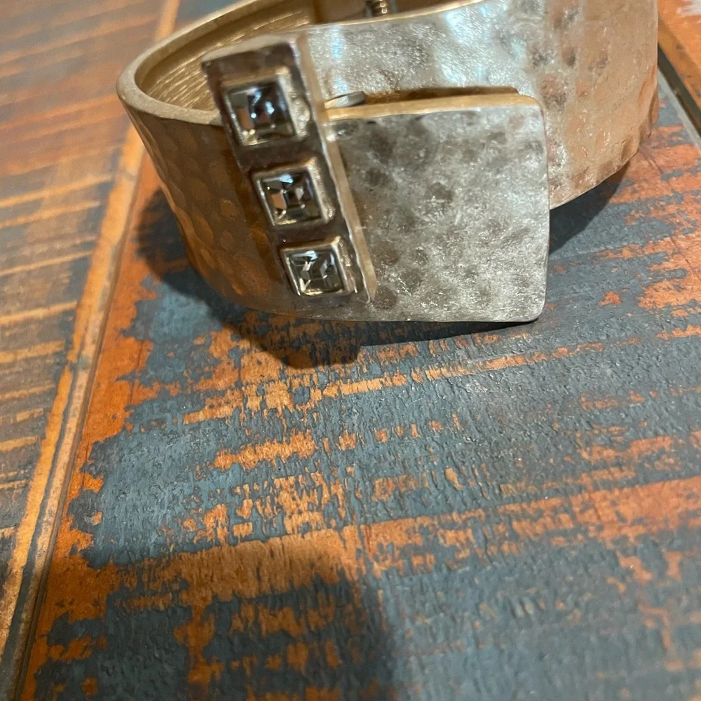 Lia Sophia That’s a Wrap Cuff Bracelet - Picture 2 of 11